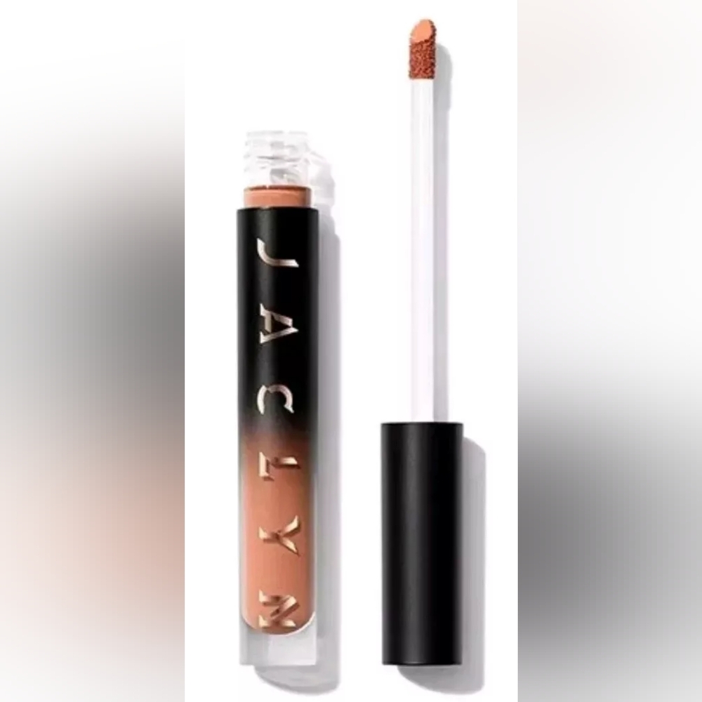 NWT Jaclyn Cosmetics Poutspoken Liquid Lipstick - Absolutely